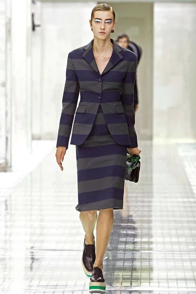 Look 33